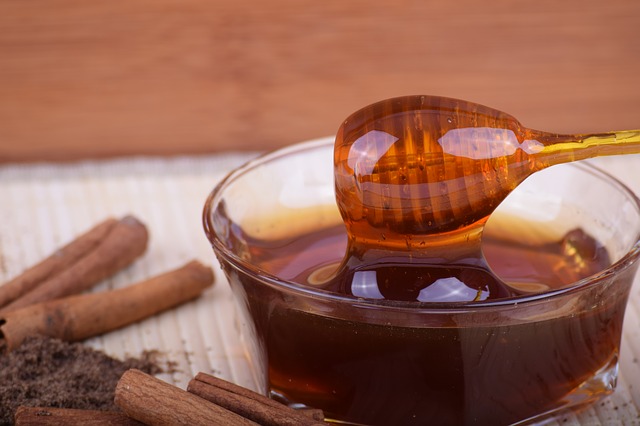 8 utilisations du miel pour vos soins quotidiens
